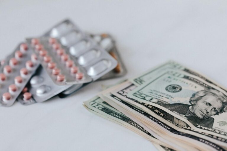Globuli und Apotheken Preise im Vergleich: So sparen Sie richtig Vergleich der Apothekenpreise für Globuli und Tipps zum Geldsparen