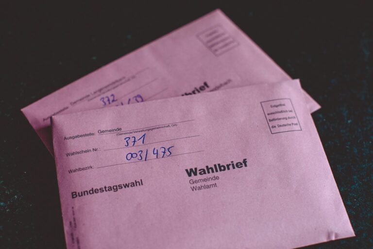 Globuli gegen Schwitzen in den Wechseljahren: Hilfreiche Tipps und Infos Globuli gegen Schwitzen in den Wechseljahren für natürliche Linderung